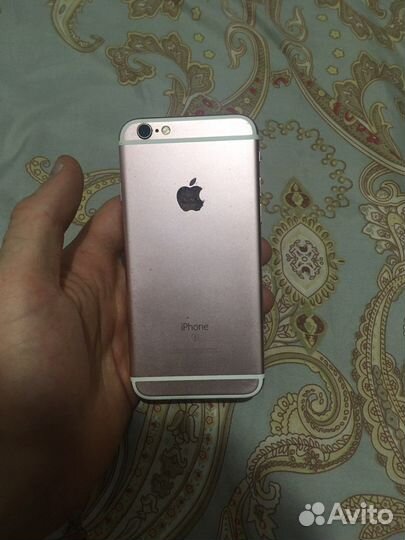 Телефон iPhone 6s