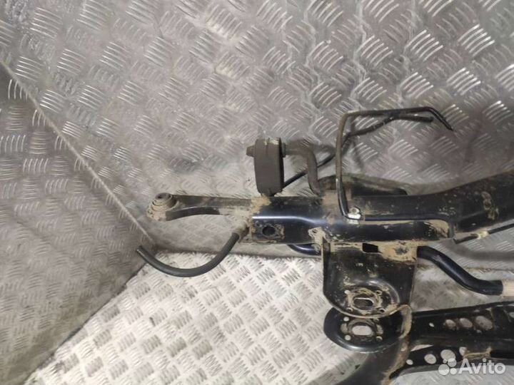 Балка подвески задняя Volkswagen Golf plus 1 1.4 1