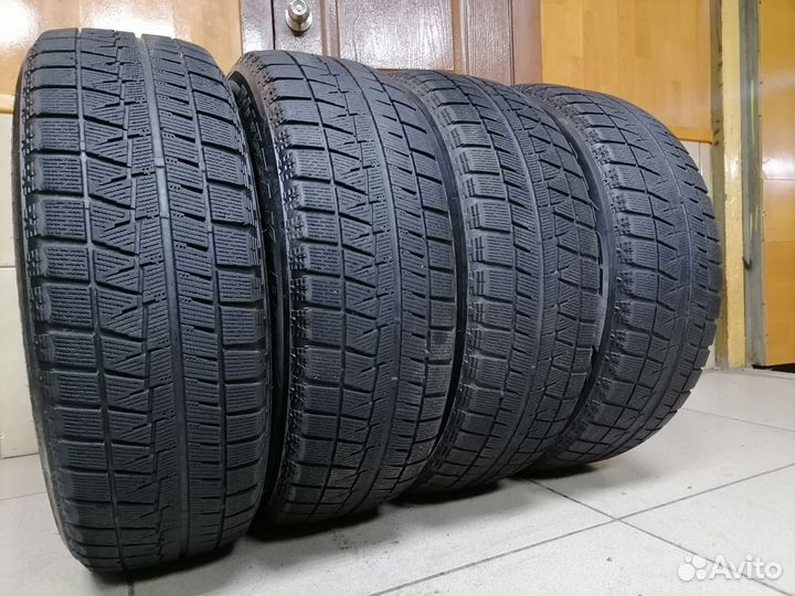 Bridgestone Blizzak Revo GZ 205/65 R16