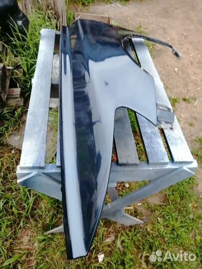 Левое крыло volvo c40