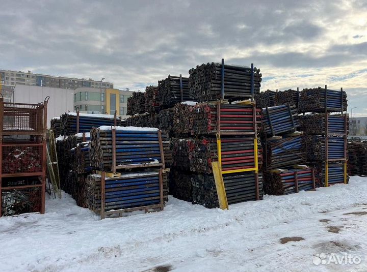 Стойка для опалубки монолитных перекрытий