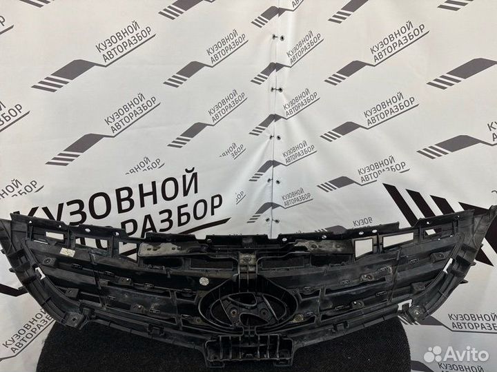 Решетка радиатора Hyundai Solaris 2017