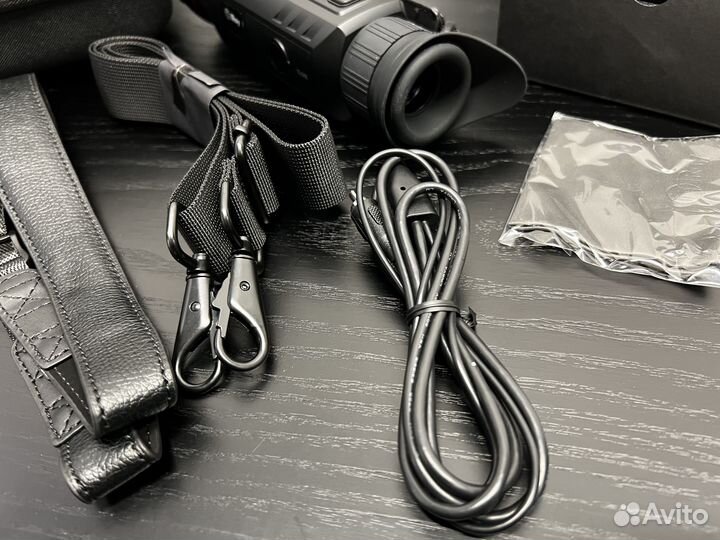 Тепловизионный монокуляр iRay Zoom ZH38