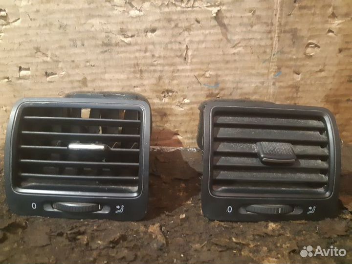 Воздуховод печки Volkswagen Jetta 5