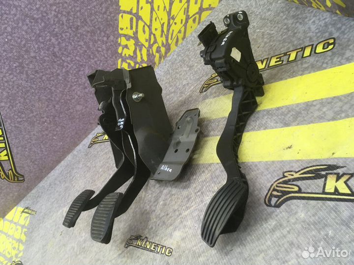 Педаль сцепления тормоза газа Фиат Альбеа