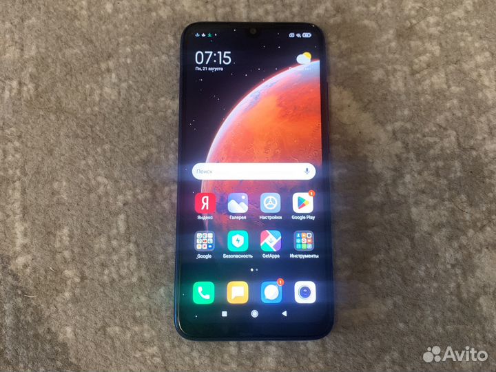 Продаетя телефон