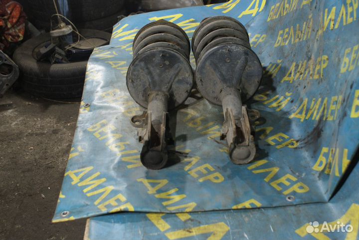 Передняя стойка Hyundai Tucson JM