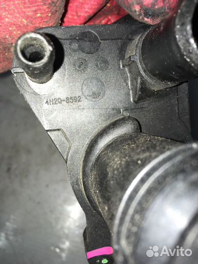 Тройник системы охлаждения Jaguar, 2.7D 276DT