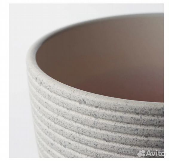 Цветочный горшок IKEA Скакиг 805.183.86 белый 1 ш