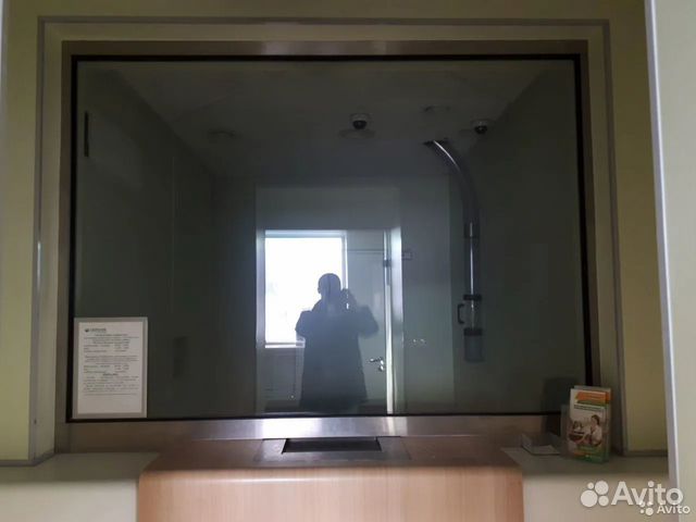 Бронированное стекло