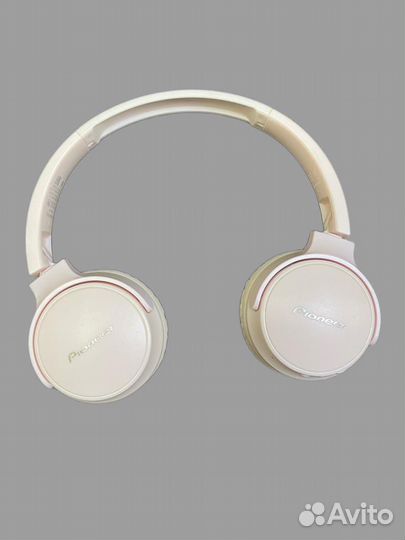 Беспроводные наушники Pioneer