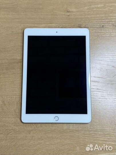 iPad 6(2018) Silver 32GB WiFi+Sim акб 93
