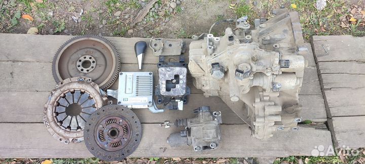 Робот toyota corolla Е150 по частям