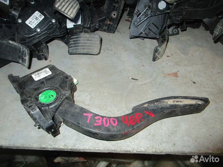 Педаль газа Chevrolet Aveo T300