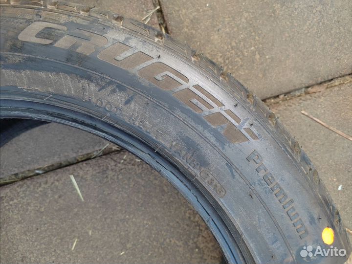 Kumho Crugen Premium KL33 235/55 R19