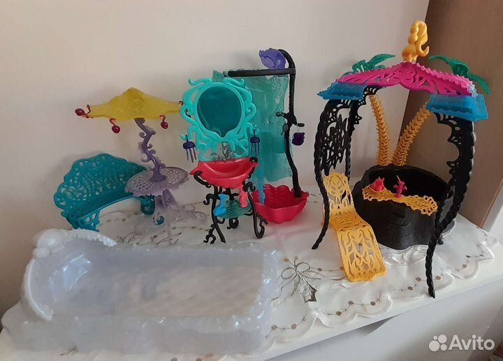 Домик кукольный, школа, мебель, машина для кукол