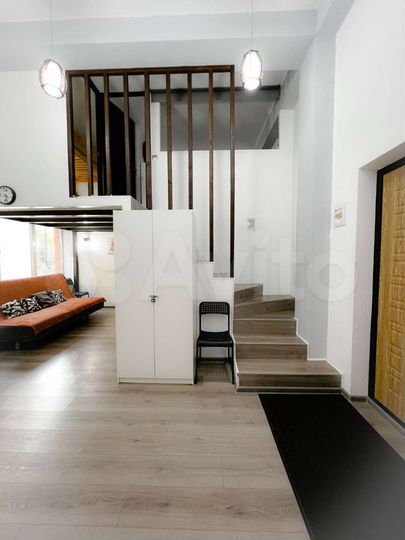 2-к. квартира, 55 м², 1/4 эт.