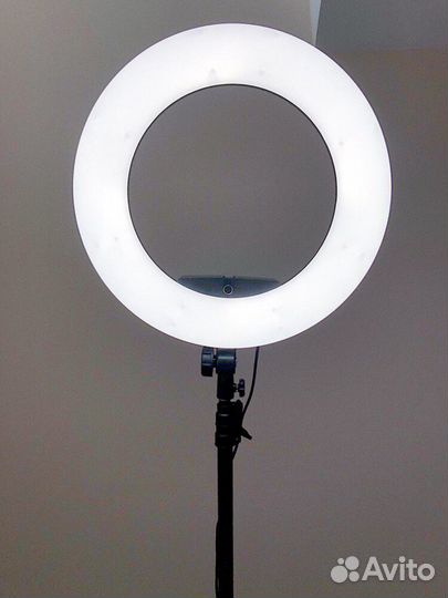 Кольцевая селфи лампа