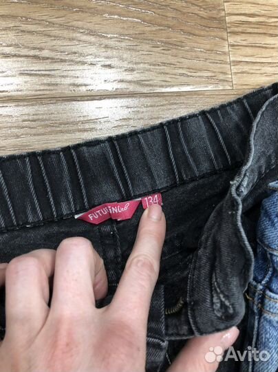 Пакет джинсов 128-134 на девочку