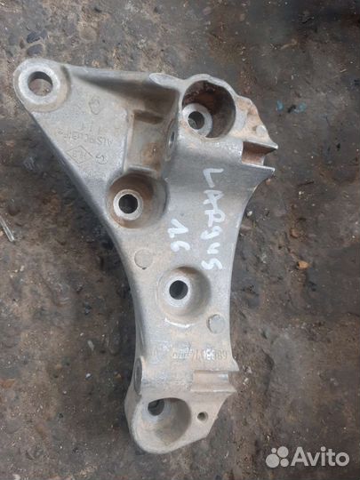 LADA largus logan 2 кронштейн генератора