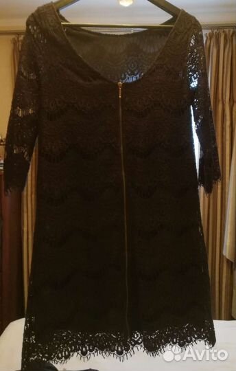 Платье zara с прозрачными гипюровыми рукавами