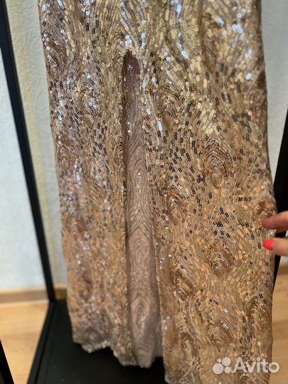 Вечернее платье