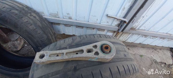 Кронштейн крепления подушки двигателя