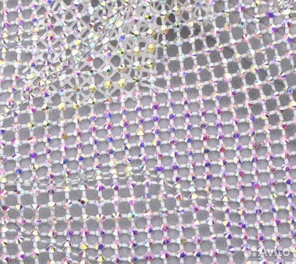 Сетка со стразами разных цветов