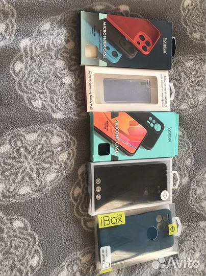 Чехлы на телефон