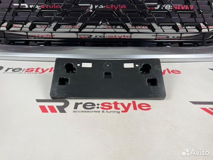 Решетка радиатора Lexus LX570 с16г Heritage U2358