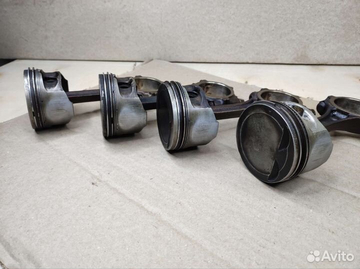 Шатун с поршнем Hyundai G4ED 1.6