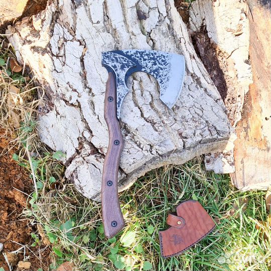 Топор кованый ручной работы