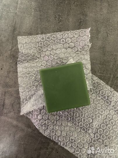 Пчелиный воск для свечей зеленый