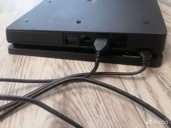 Sony PS4 1TB