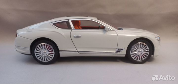 Bentley Continental GT инерционная машинка 1:24