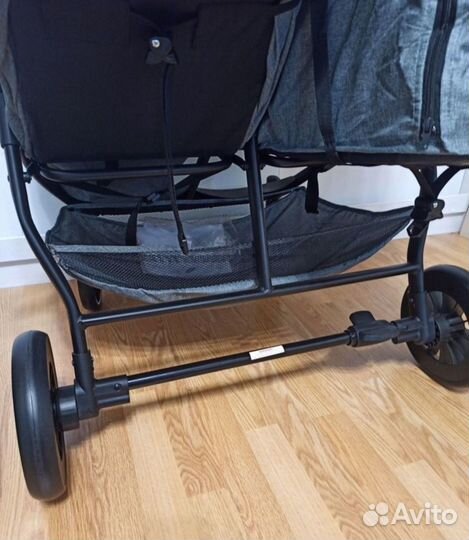 Коляска для двойни (новая)