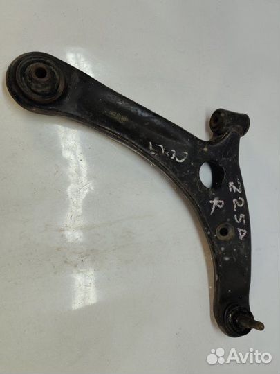 Рычаг подвески нижний передний правый Mitsubishi