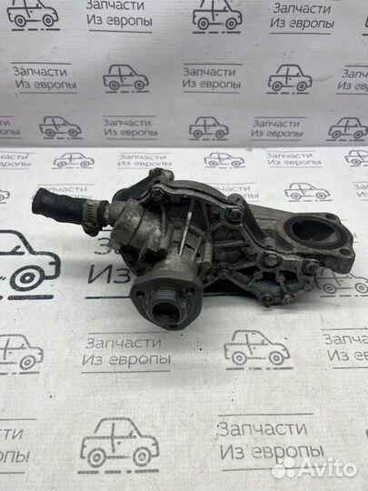 Помпа насос водяной Audi Volkswagen