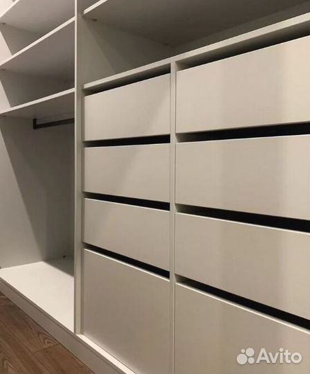 Дизайнерский шкаф