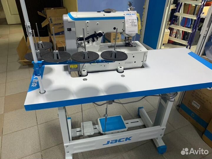 Промышленная швейная машина Jack W4-D-01GB