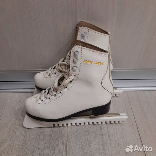 Продам коньки