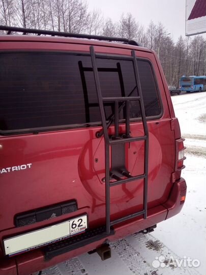 Лесенка на заднюю дверь УАЗ Патриот