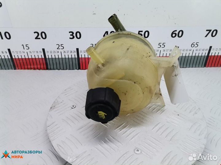 Бачок расширительный Renault Megane рест. 2000