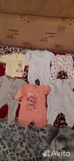 Отдам бесплатно детские вещи на девочку за тортик