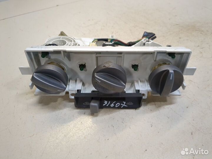 Переключатель отопителя Mazda 2, 2007