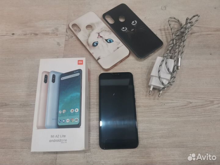 Xiaomi Mi A2 Lite Android One, 4/64 ГБ