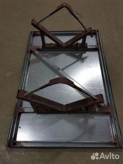 Щит на столб