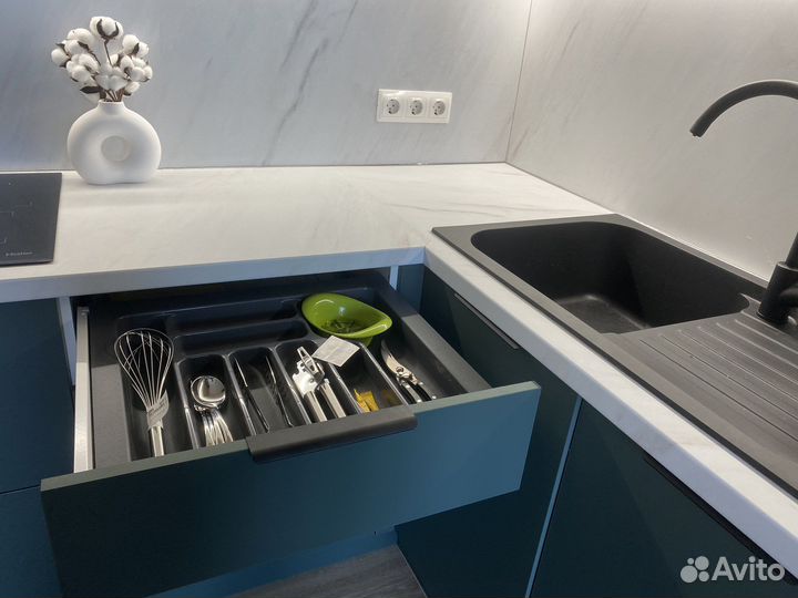 Мебель на заказ кухня шкафы комоды тумбы столы