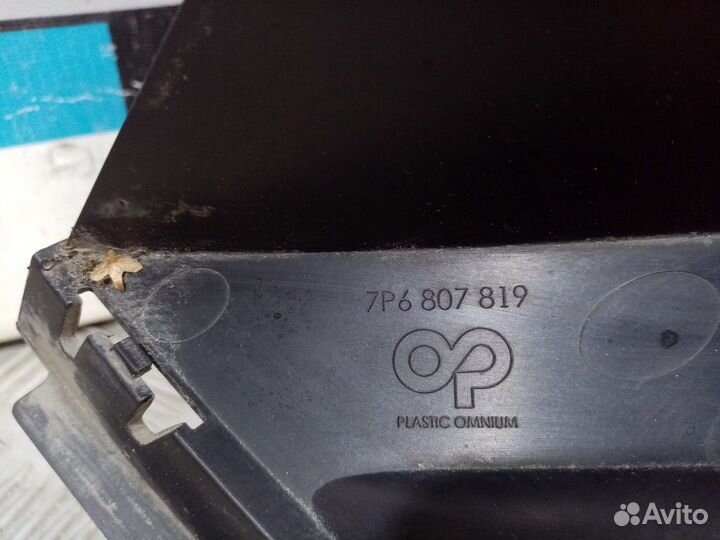 Б/У Накладка переднего бампера левая#001