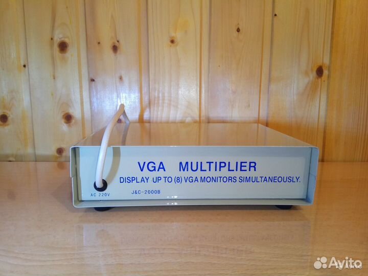 Разветвитель VGA на 8 мониторов